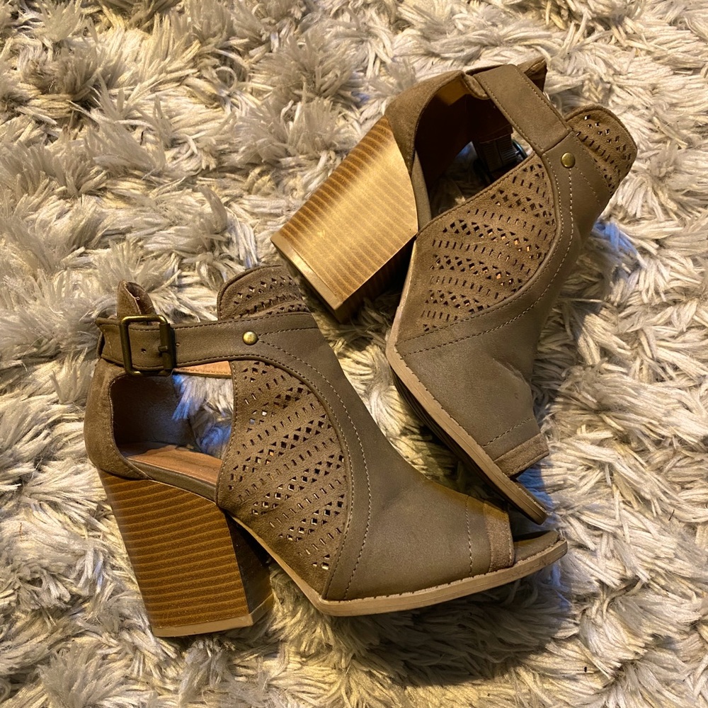 Block Heel Open Toed Boots